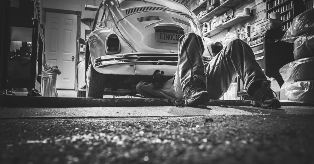 découvrez nos services complets d'entretien de véhicules et d'assurance pour assurer la sécurité et la longévité de votre voiture.